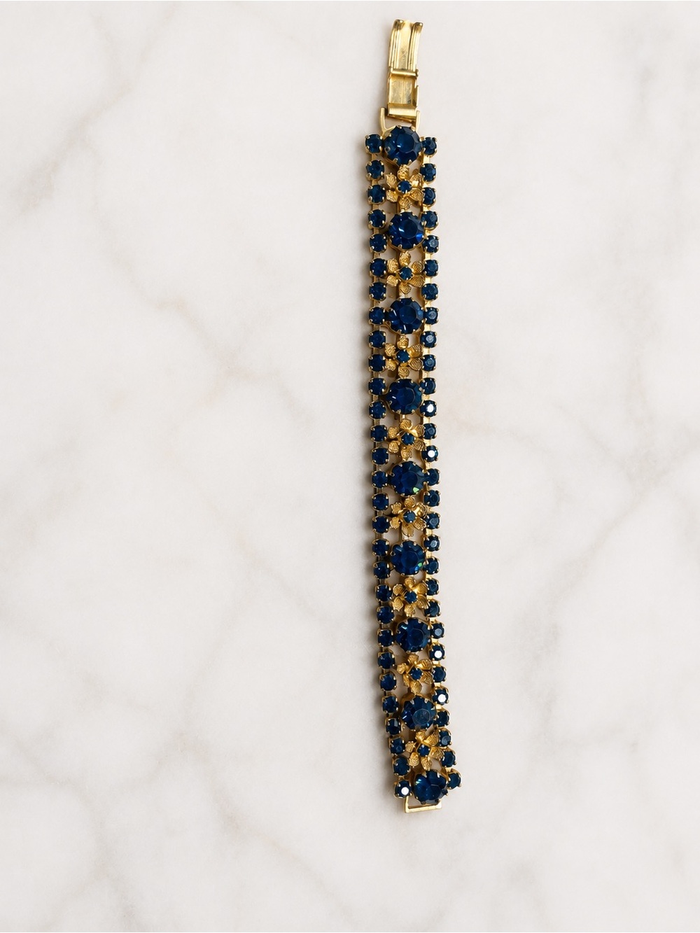 Vintage Gold Tone Floral Bracelet with Deep Blue Glass Crystal 7.5 - Picture 7 of 7